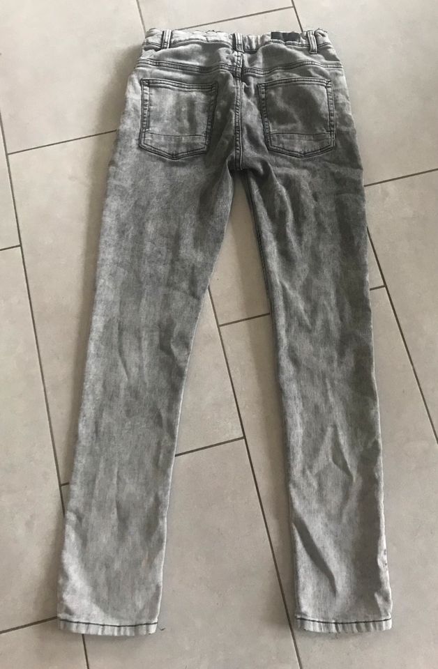 Jeans Gr.176 Slim in Weingarten (Baden)