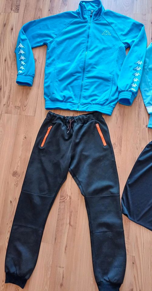 Bekleidungspaket Gr 164 Hoodies Jeans kurze Hose Trikot Joggingho in Leibertingen