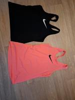 Nike Tops 2 Farben Niedersachsen - Rhauderfehn Vorschau