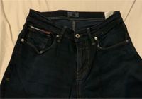 Hilfiger Denim Herrenhose 31/32 dunkelblau Nordrhein-Westfalen - Lippetal Vorschau