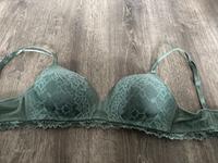 BH mit Spitze ohne Bügel  Hunkemöller 80D grün Thüringen - Eisenach Vorschau