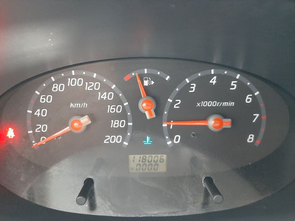 Nissan Micra Klima 118.010 Km in Malchow