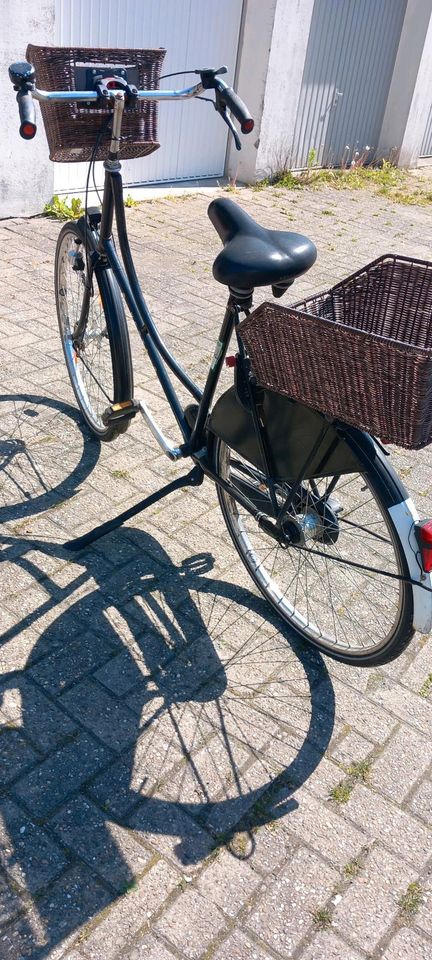 Biete hier ein Fahrrad der Marke Westa mit 5 gang in Sande