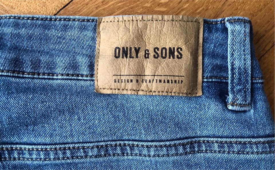 Jeans, Only & Sons, 31/30, blau, Carrot in Hamburg