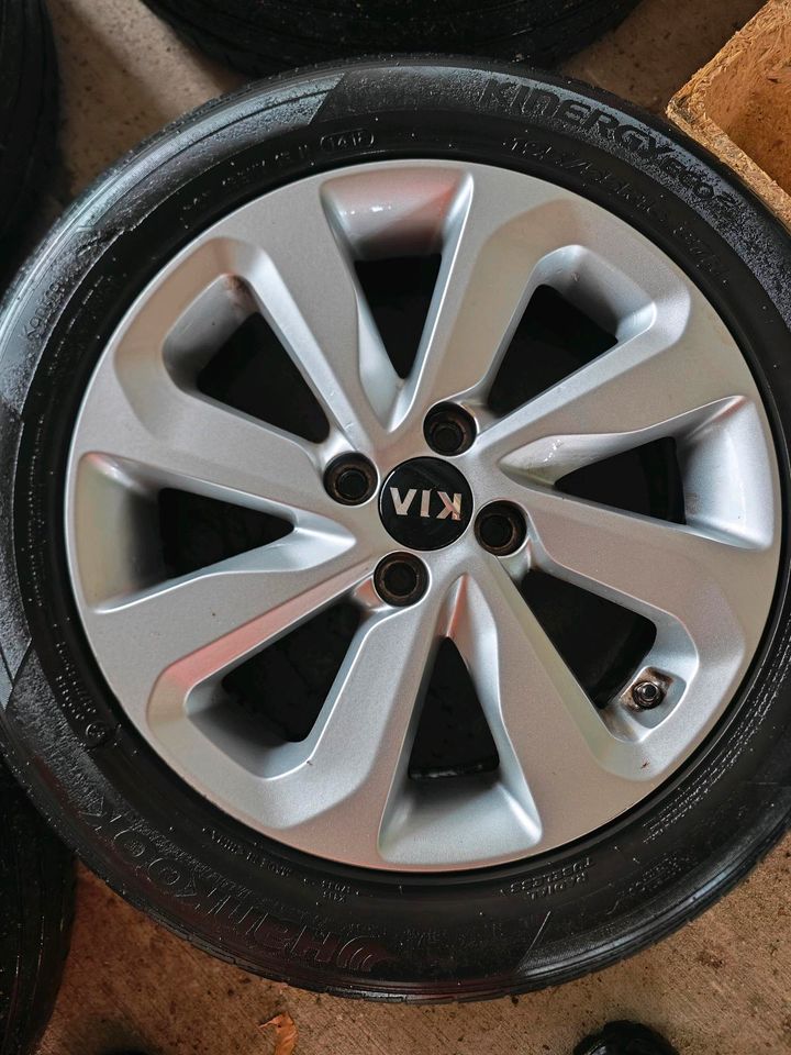 Kia Rio Felgen 6x16" et43 in Halver