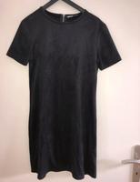 Eng anliegendes Kleid aus Samtstoff von Zara in schwarz Hessen - Kassel Vorschau