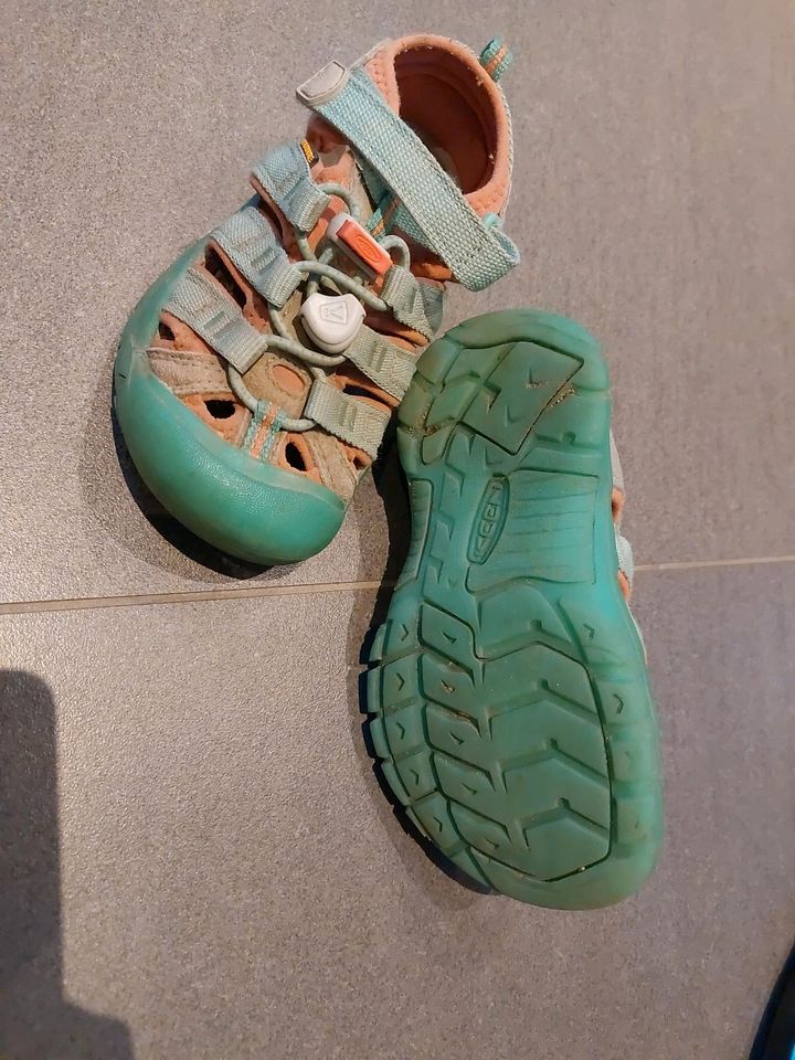 Keen Sandalen in Adelsdorf