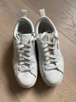 Puma Mayze Classic Plateau Platform Sneakers Hessen - Oberursel (Taunus) Vorschau
