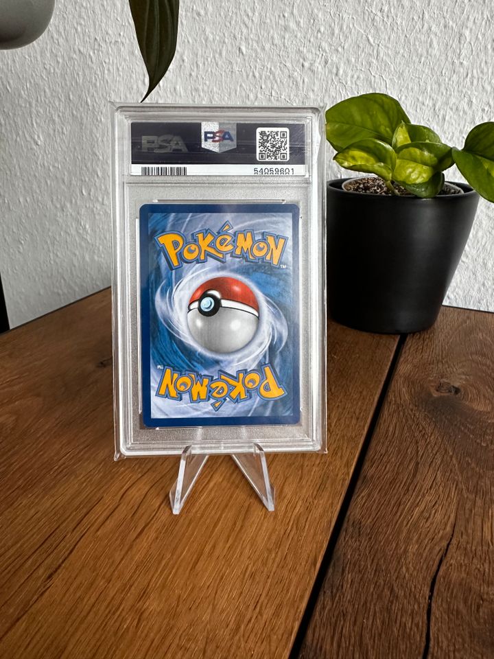 Pokemon Charizard (Glurak) Holo Evolutions PSA9 in Oldenburg