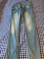 Jeans Schwangerschaft H&M Gr. XXL hellblau Niedersachsen - Wildeshausen Vorschau