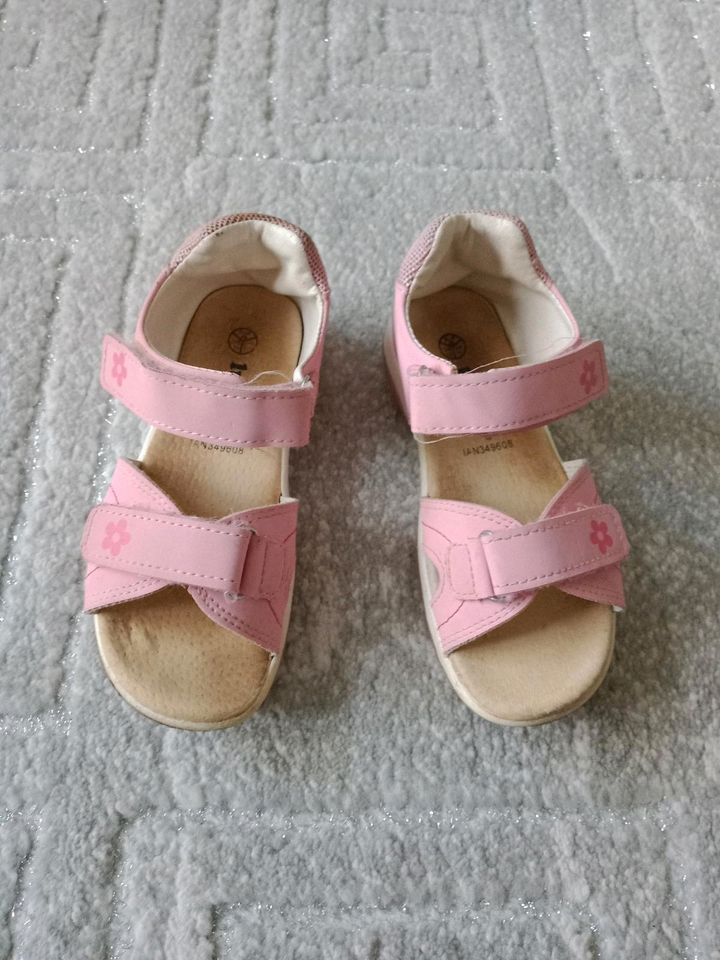 Sandalen mit Klettverschluss Gr. 28 in Düsseldorf