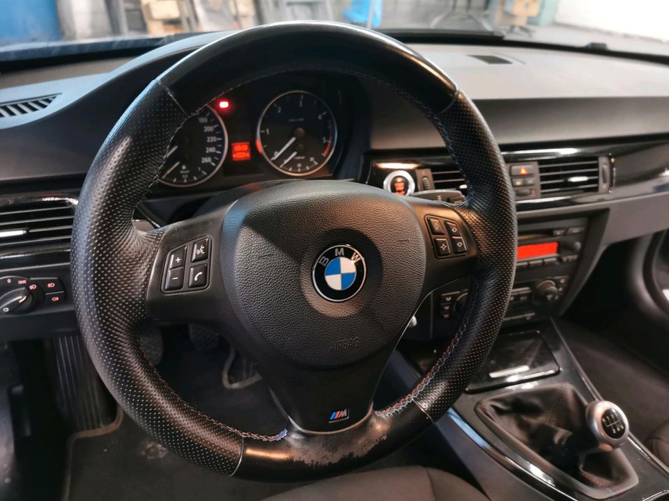 BMW e91 320d TÜV neu in Lathen