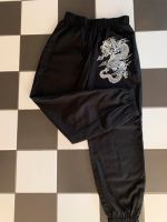 Schlupfhose mit Drachenmotiv Gr. L Bayern - Essenbach Vorschau