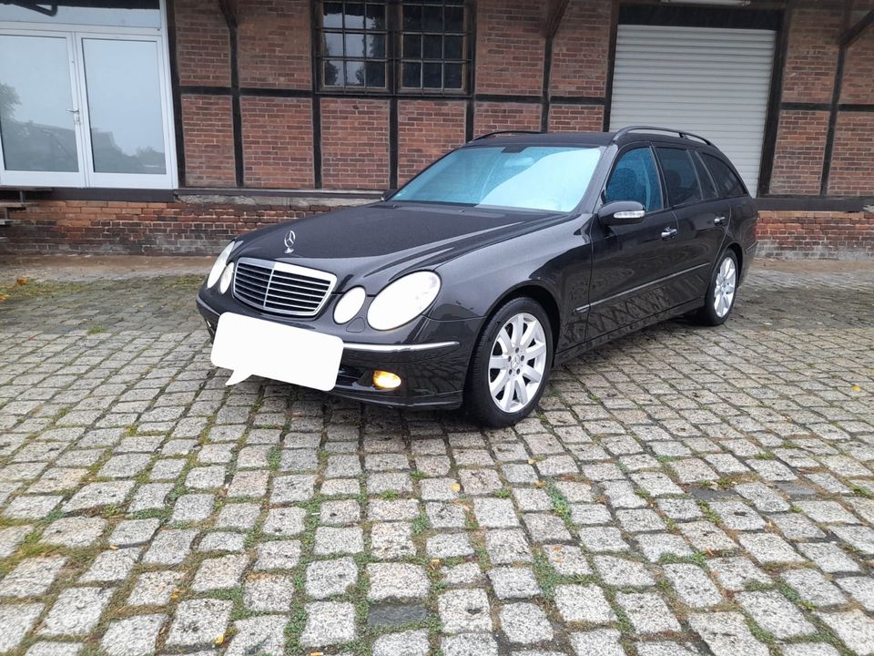 Mercedes E280 CDI Sportpaket 7-Sitze TÜV AHK Gepflegt in Bad Oeynhausen