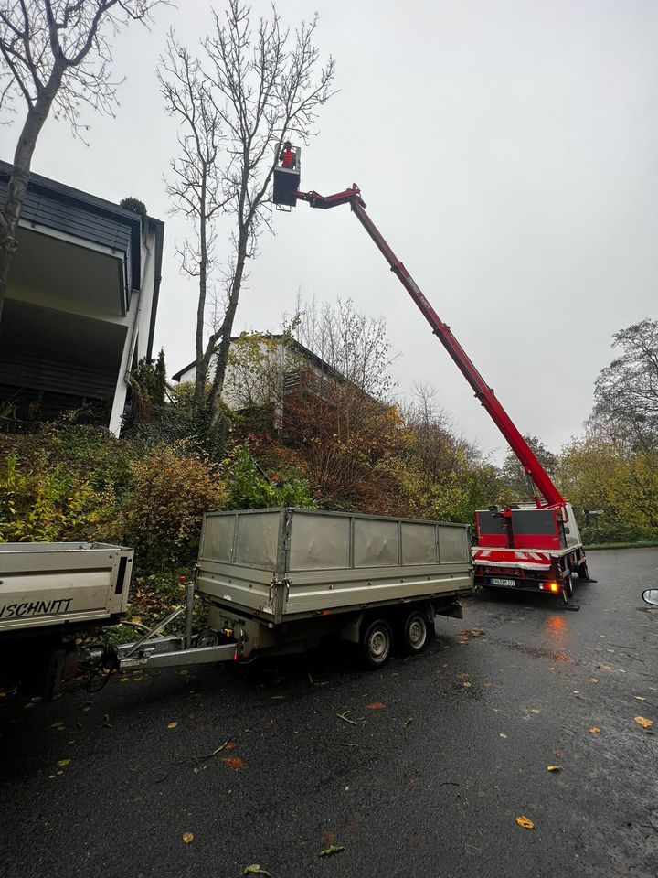 Arbeiten mit 23m Hubarbeitsbühne, Hubsteiger (keine Vermietung!) in Lauenau