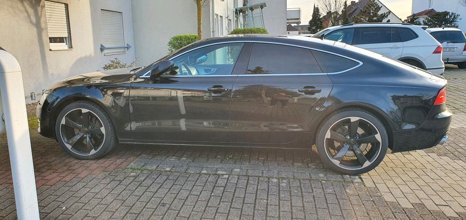 Audi A7 3,0tdi S Line Luftf.Alcantara,Kamera in Graben-Neudorf