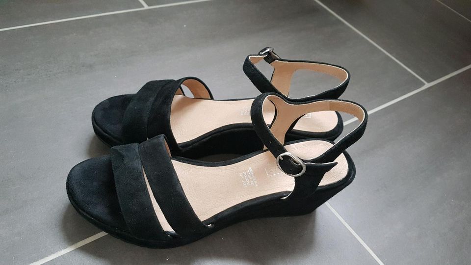 NEUE Sandalette Keilsandalette 36 in Manching