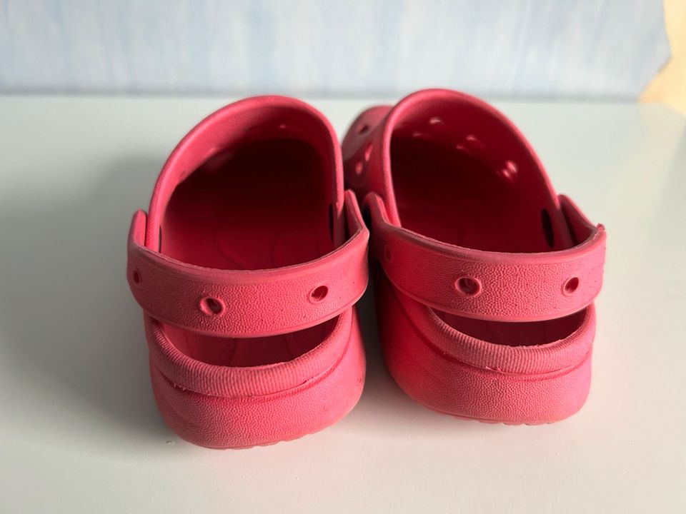 Clogs in pink - Gr. 31 in Kelkheim