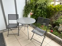 Garden table with 2 chairs, Well maintained München - Allach-Untermenzing Vorschau
