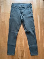 H & M, Jeans Skinny Ankle Regular Waist & Denim, Gr. 27, olivgrün Nordrhein-Westfalen - Köln Vogelsang Vorschau
