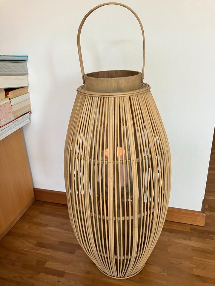 Broste Copenhagen Laterne Aleta Windlicht Bambus 62.5 cm in Ettlingen