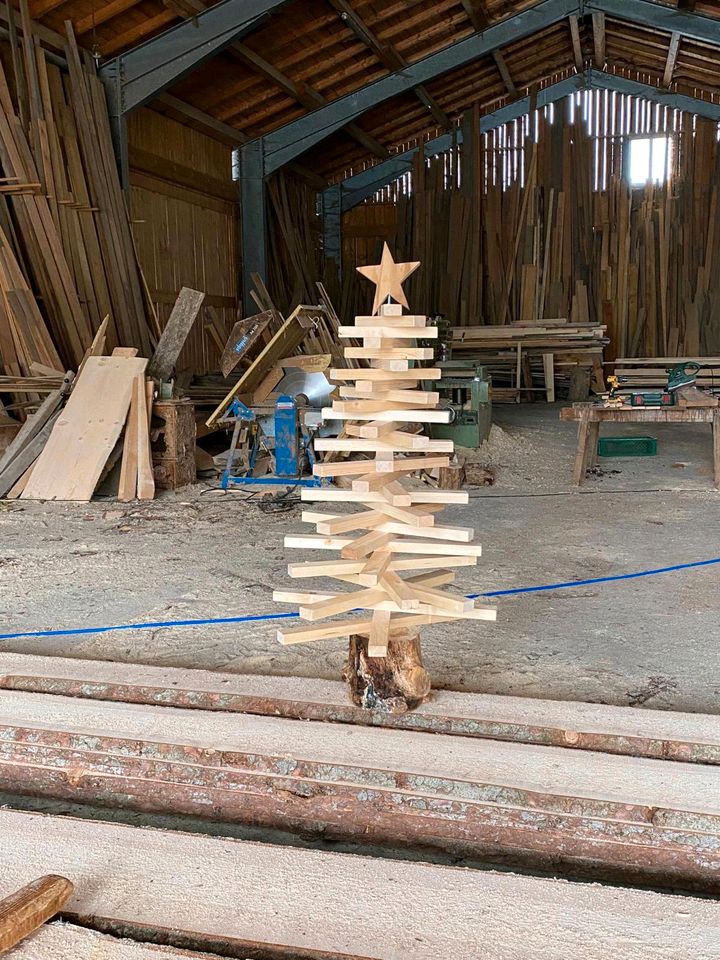 Holz Weihnachtsbaum / Dekoratsionsbaum Vorbestellung für 2024 in Polling