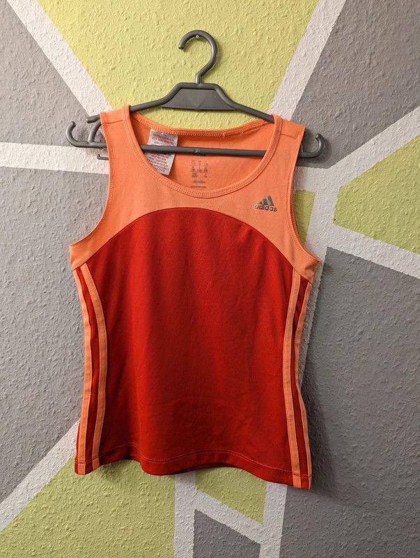 Sport Tanktop Adidas Gr. 128 in Neunkirchen