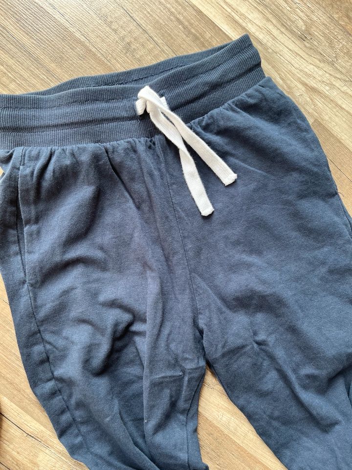 H&M jogginghose blau 128 in Wardenburg