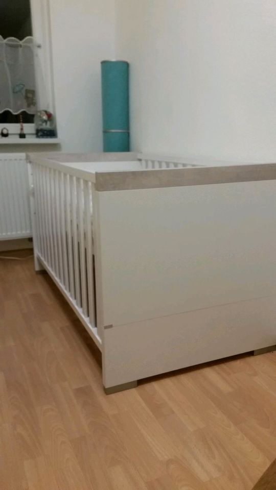 Paidi Babybett und Umbauset zum Kleinkindbett in Erfurt