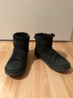 UGG Boots Classic II Mini Double Zip, Stiefel 36 Hessen - Darmstadt Vorschau