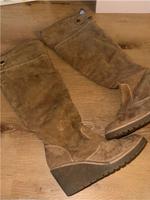 Braune hohe Stiefel Baden-Württemberg - Unterschneidheim Vorschau