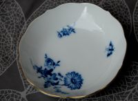 Altes Meissen  kleines Schälchen Porzellan blaue Blume handbemalt Niedersachsen - Dinklage Vorschau