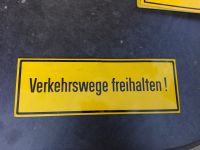 Schild 35 x 12cm " Verkehrswege freihalten ! " s. Bilder Pankow - Buch Vorschau