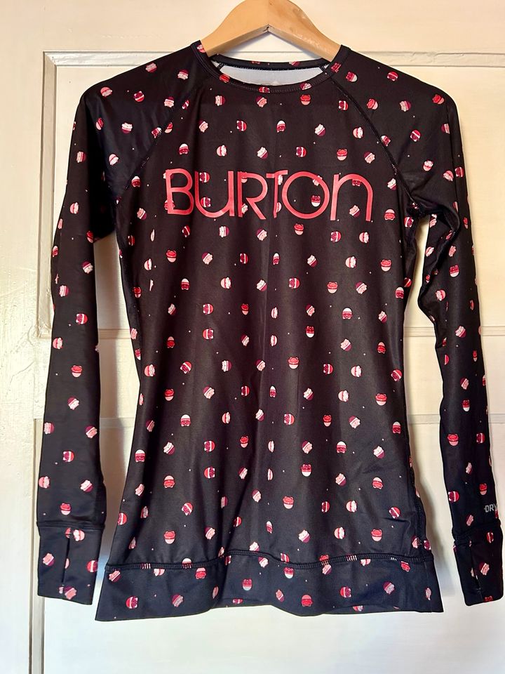 Burton Funktionsshirt Surfen langarm Motiv Glückskatze schwarz XS in Ritterhude