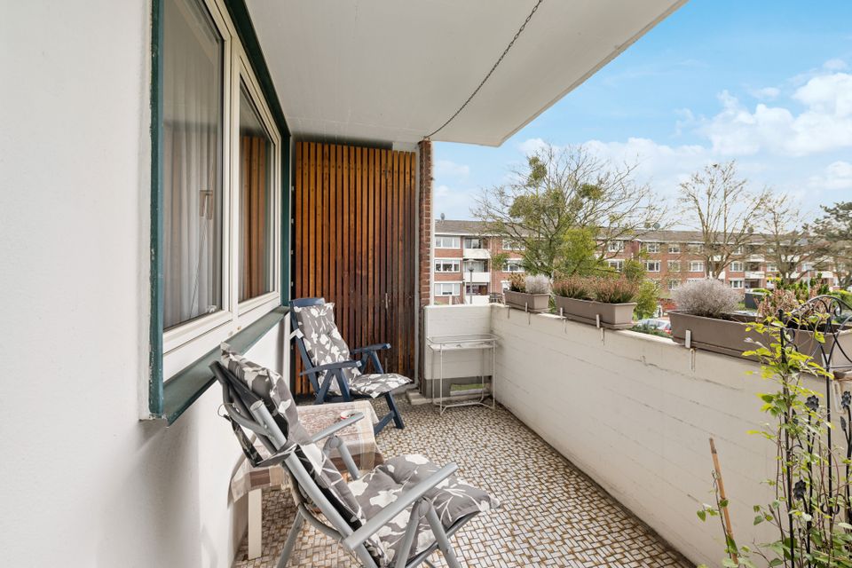 Attraktive 4-Zimmer-Wohnung mit Balkon zentral & im Grünen in Düsseldorf