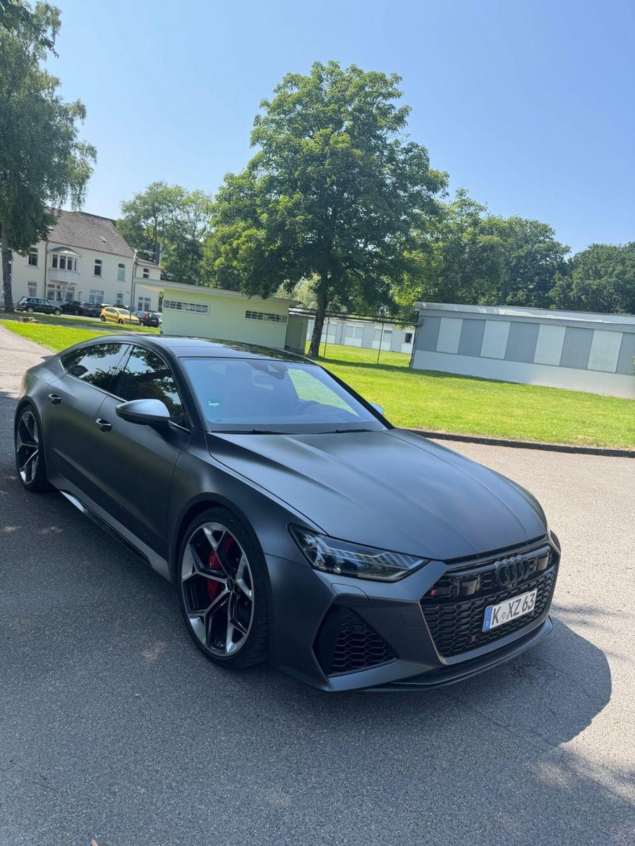 Abbildung des Autos Audi RS7 B&O 3D Klang so…