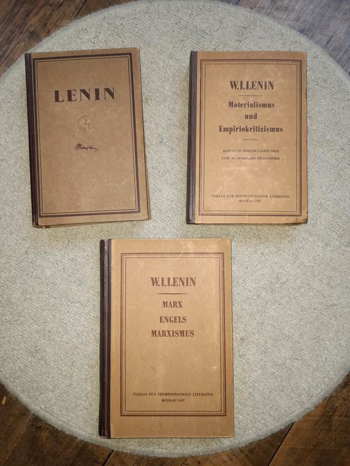 3 Lenin Bücher von 1947 in Lüneburg