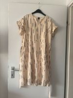 Kleid „ Shein“ mit Gürtel, beige, Gr.40/42 Nordrhein-Westfalen - Issum Vorschau