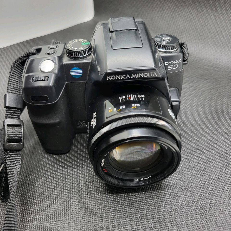 Konica minolta dynax 5d digital Spiegelreflexkamera ✅️mit Zubehör in Wangerland