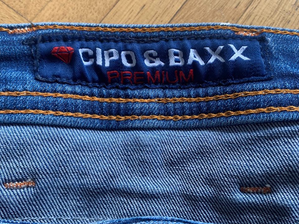 Slim-Fit Jeans von Cipo & Baxx, Gr. 34/32 in Redwitz a d Rodach