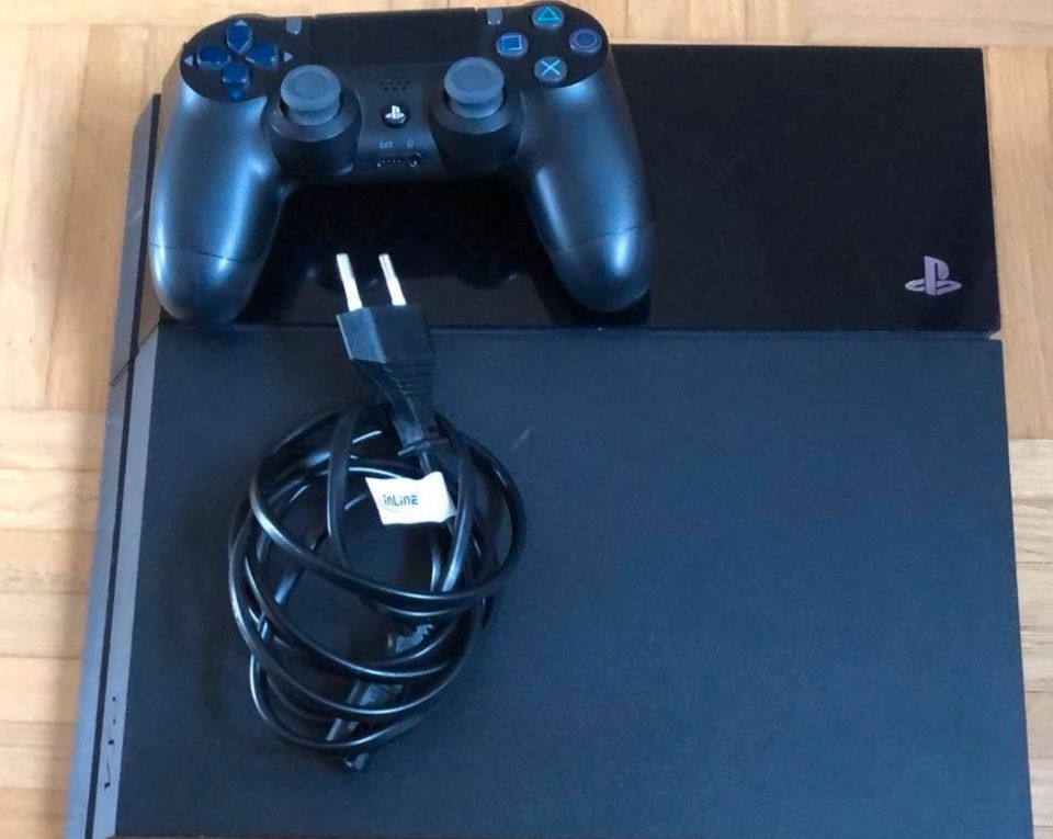 Sony PlayStation 4 500GB [erstes Modell] schwarz in Bielefeld