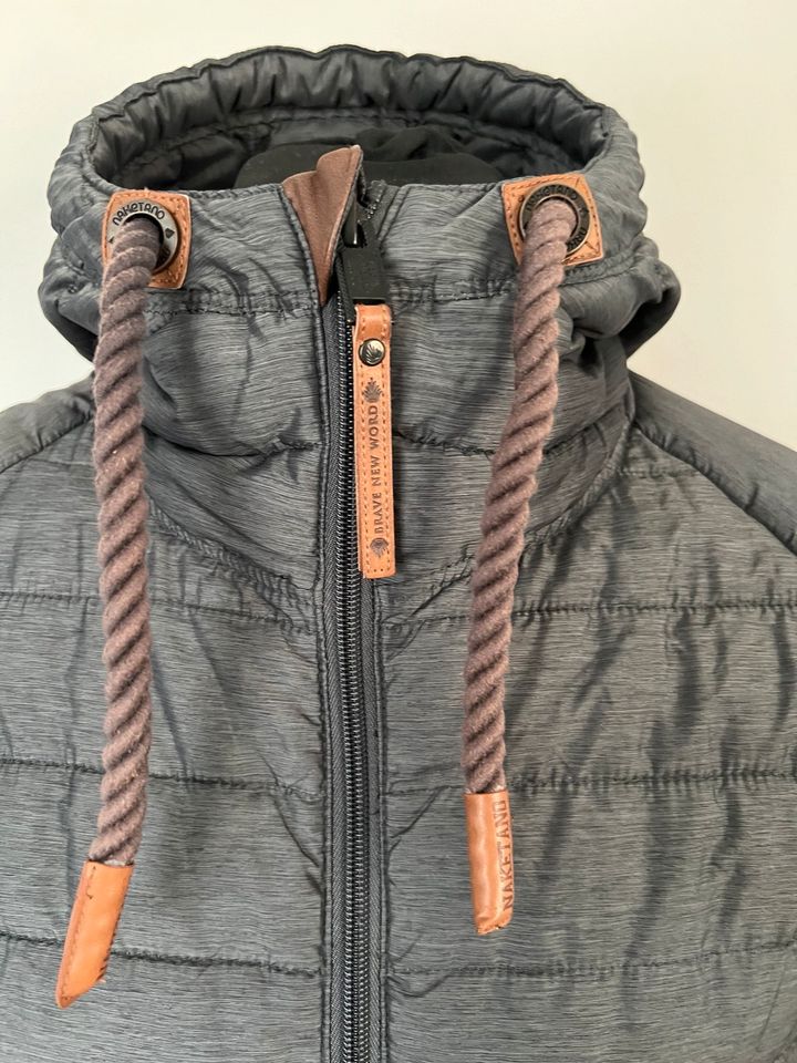 Naketano Winterjacke Größe L in Uelzen