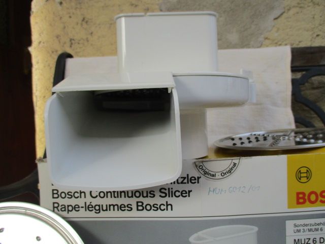 Küchenmaschine Bosch Durchlaufschnitzler Mixer Getreidemühle in Zeil