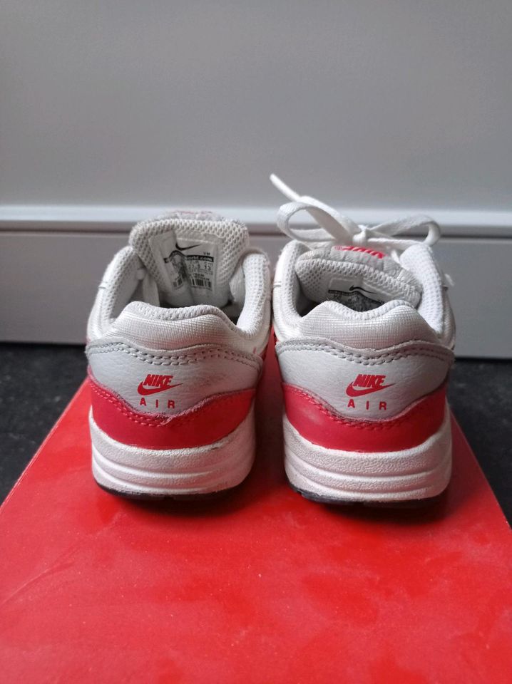 Nike Size 23.5 eur Air Max 1 baby kind sneaker Designer Sommer am in Berlin