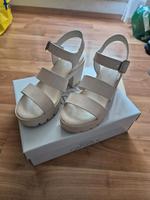 Beige Sandalen 38 super zustand Bayern - Moorenweis Vorschau