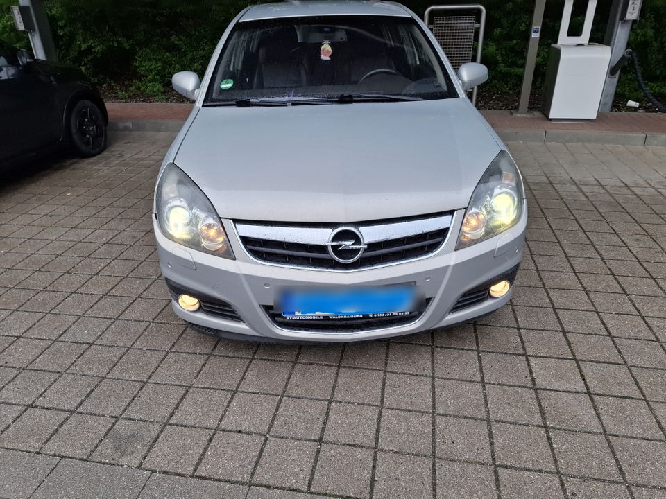 Opel Signum Signum 2.8 V6 Turbo Automatik Sport, TÜV/AU FP:2100€ in Haag in Oberbayern