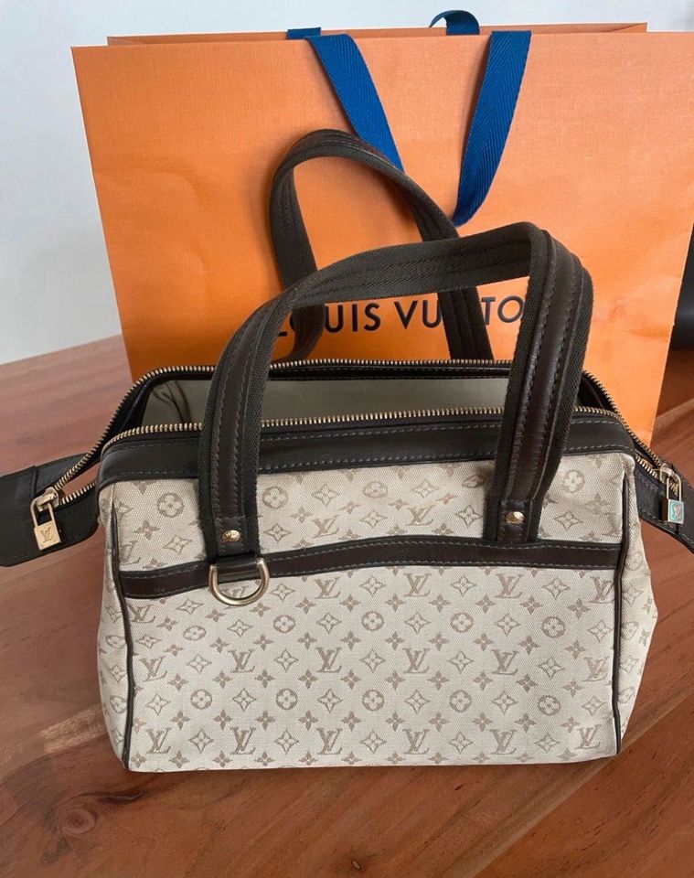 Louis Vuitton Vintage Handtasche + Tragetasche in Berlin