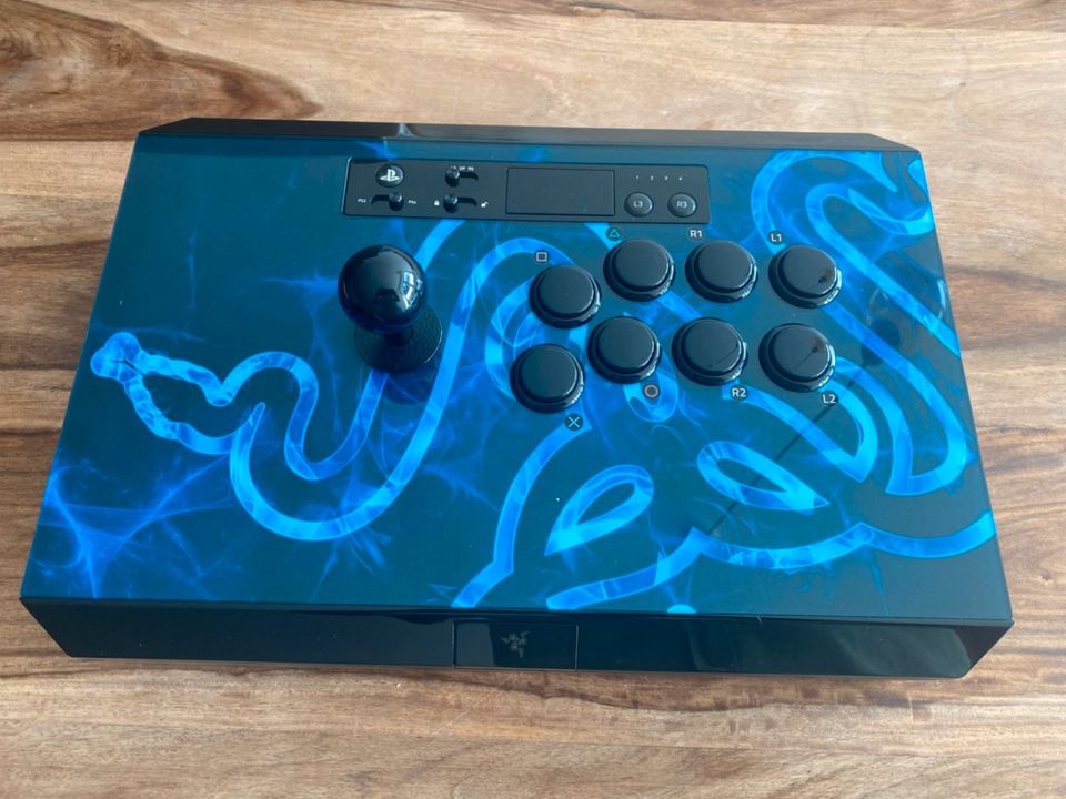 Razer Panthera Arcade Stick in Krefeld