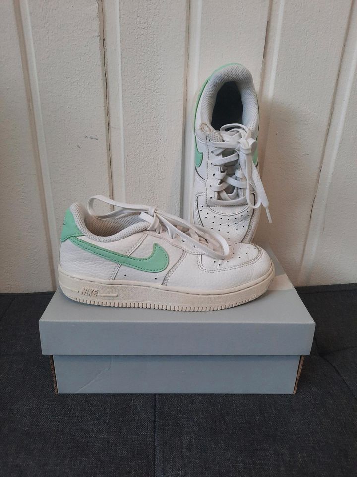 Nike Air Force 1 White Mint Größe 29,5 ovp Junge Mädchen in Essen