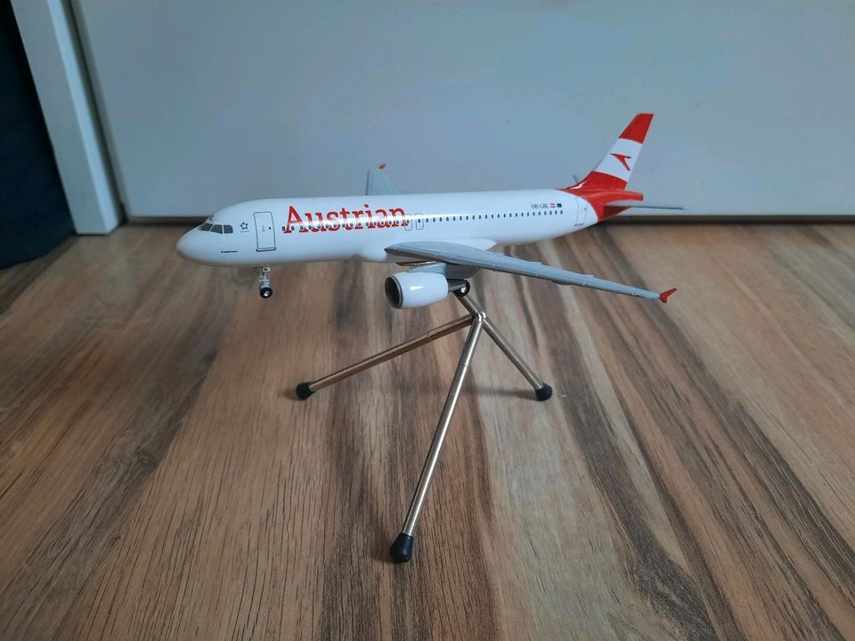 Austrian Airlines Airbus A320-214 Maßstab 1 200 in Aßlar